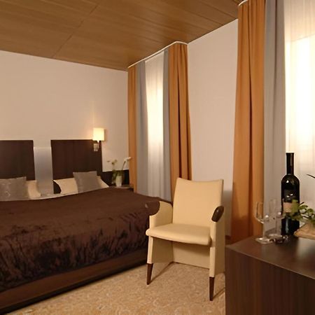 Adler Hotel Garni Ostfildern Esterno foto